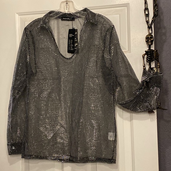 INCERUN - NWT - top: sheer black & silver l/s w collar and button cuffs - L - Picture 8 of 16